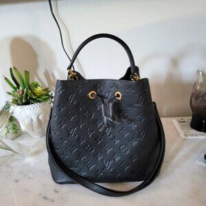 Louis Vuitton Neonoe Empreinte Leather Bucket Tote Size M